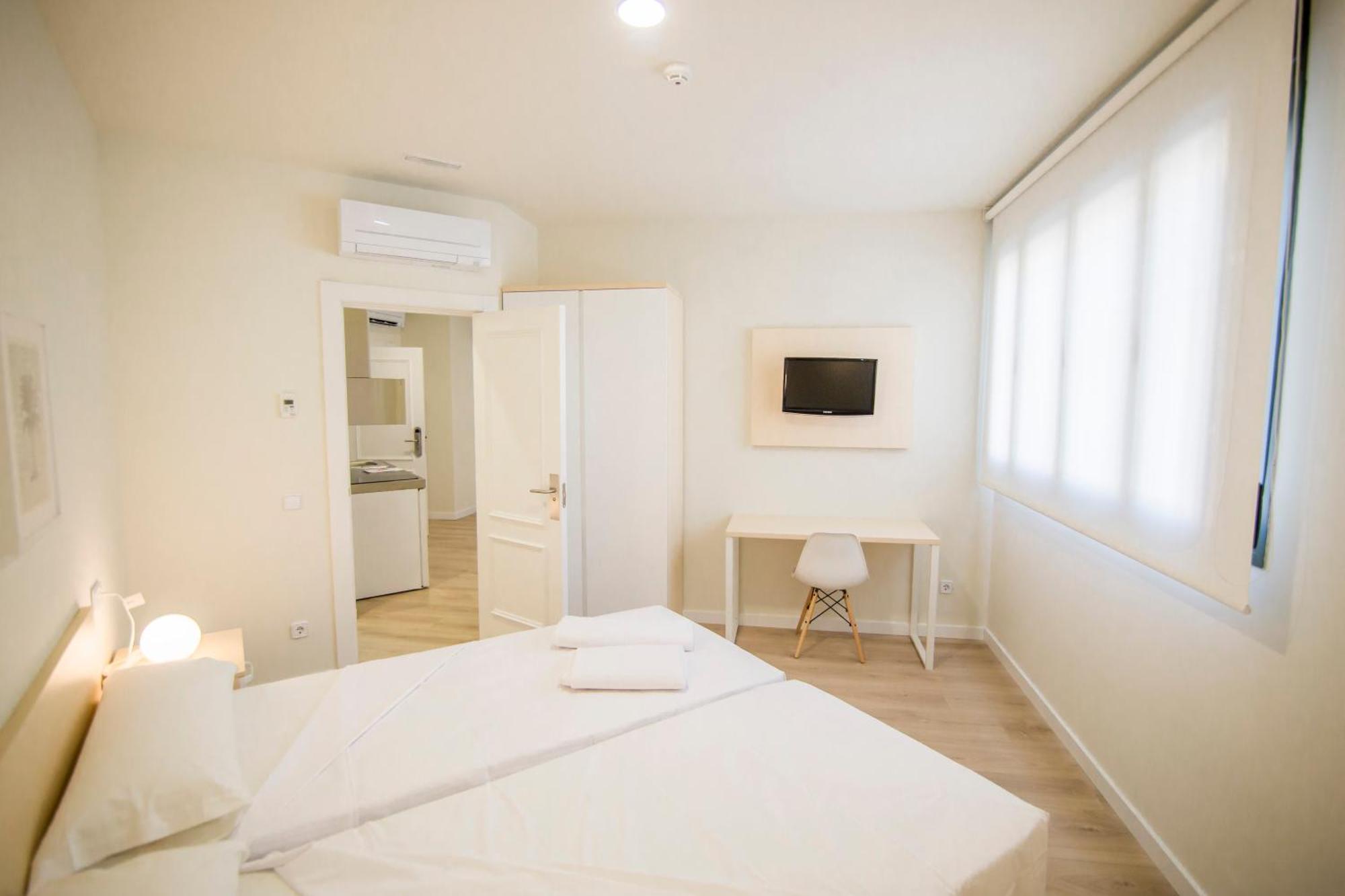 פינטו Apartamentos Plaza De Santiago - Estudios Turisticos - 1 Llave מראה חיצוני תמונה