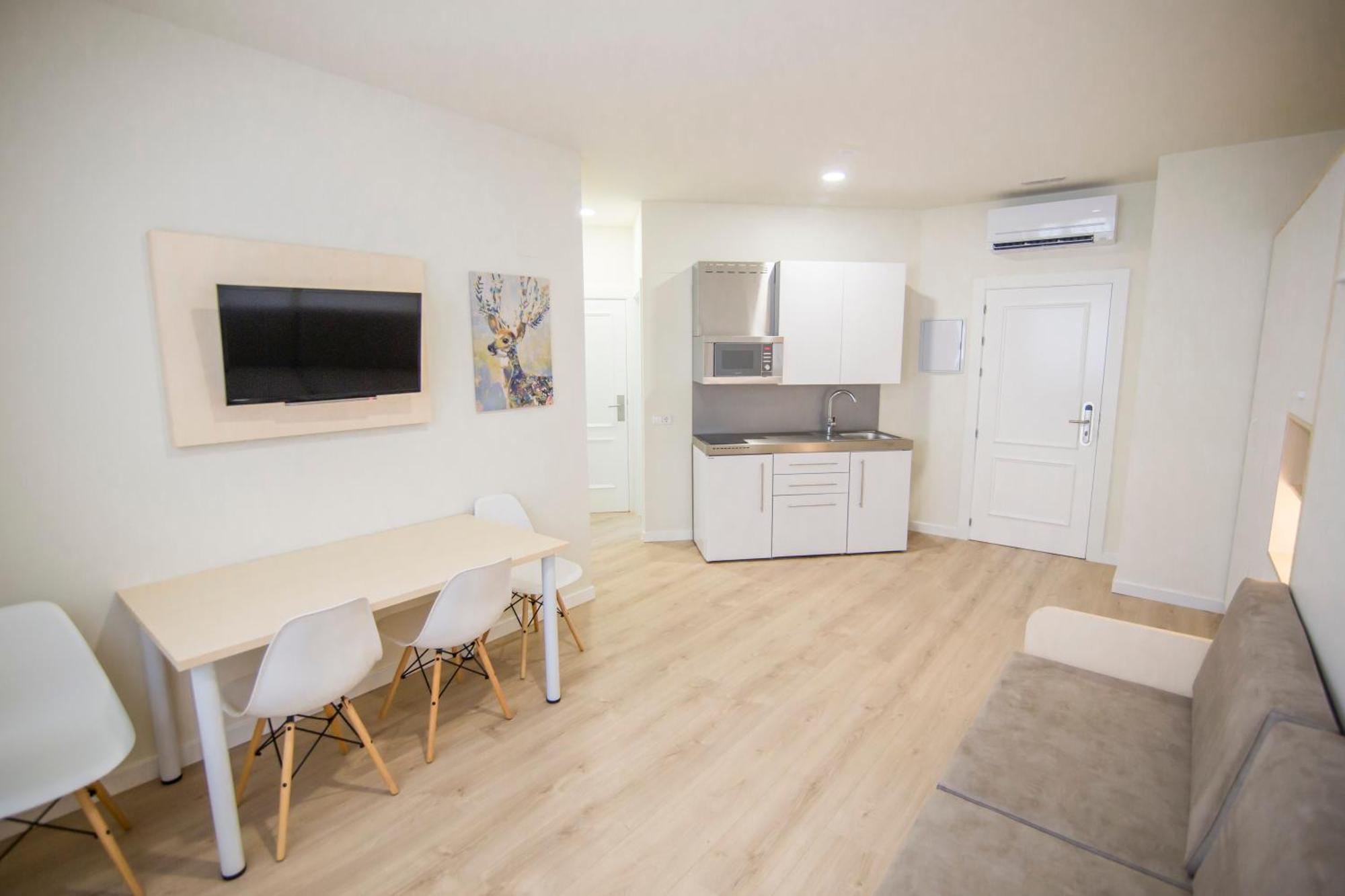 פינטו Apartamentos Plaza De Santiago - Estudios Turisticos - 1 Llave מראה חיצוני תמונה