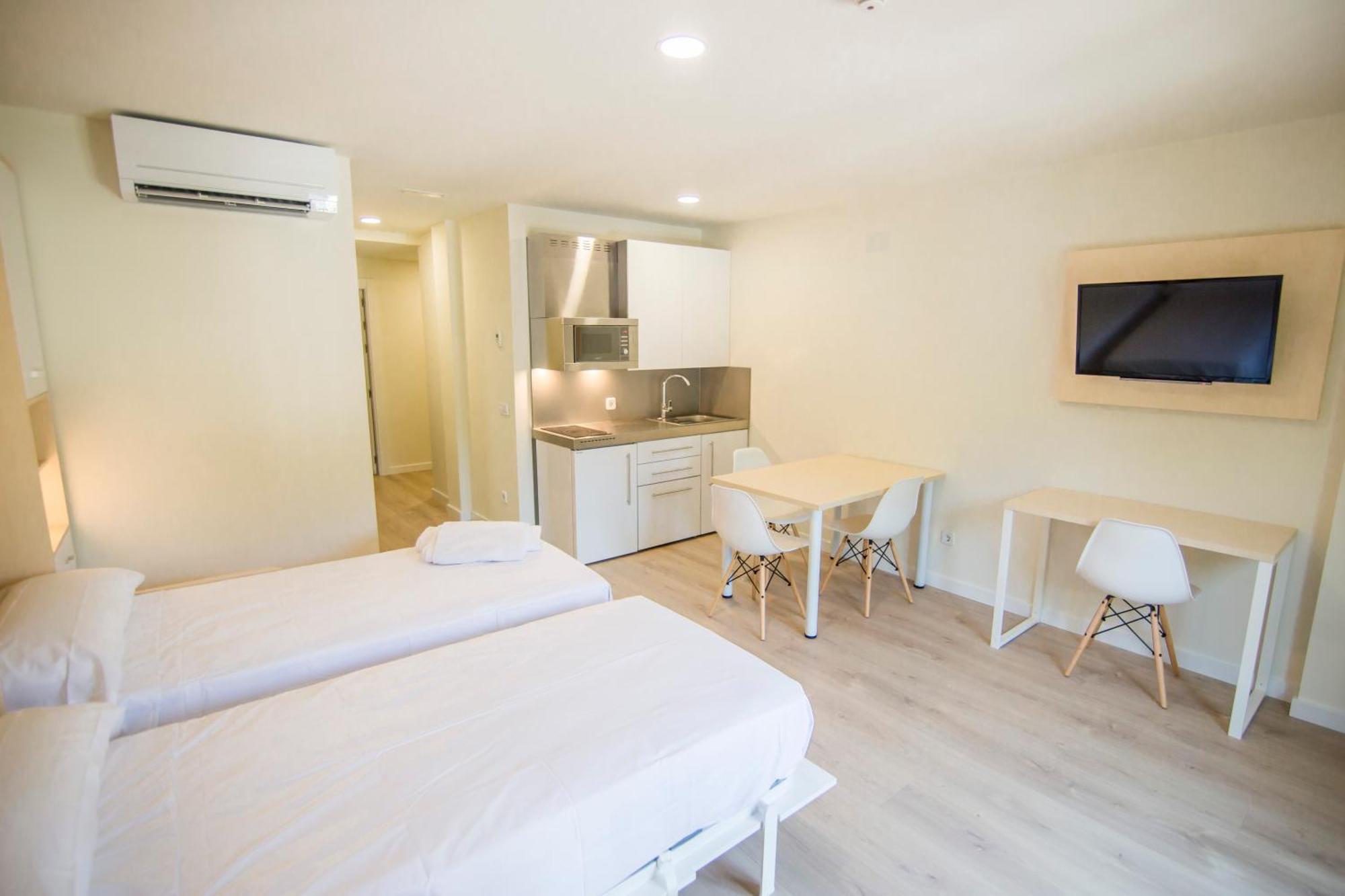 פינטו Apartamentos Plaza De Santiago - Estudios Turisticos - 1 Llave מראה חיצוני תמונה